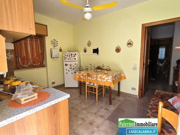 appartamento in vendita a Falconara Albanese