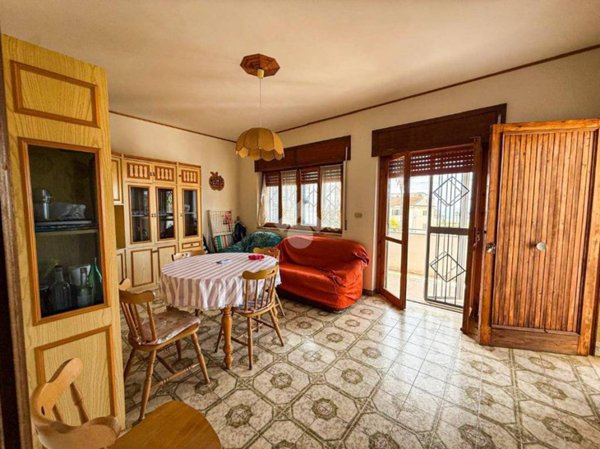 appartamento in vendita a Falconara Albanese