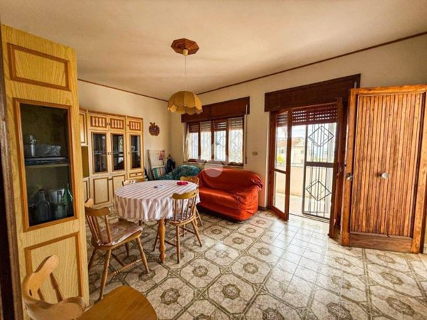 appartamento in vendita a Falconara Albanese