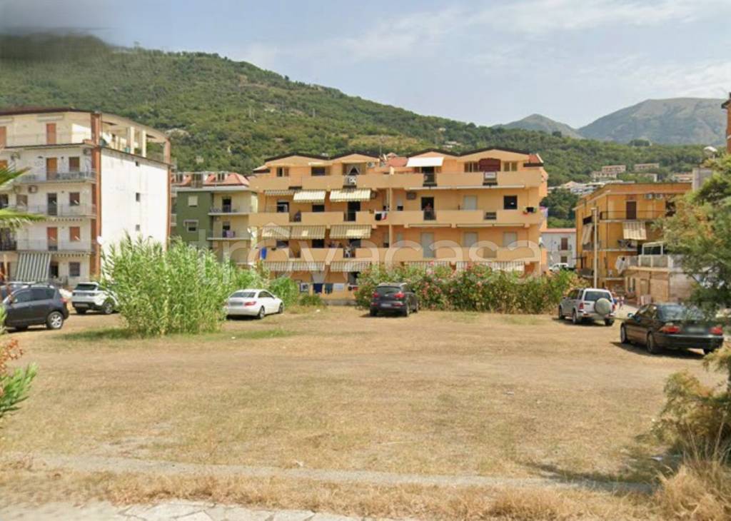 appartamento in vendita a Falconara Albanese