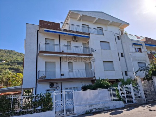 appartamento in vendita a Falconara Albanese