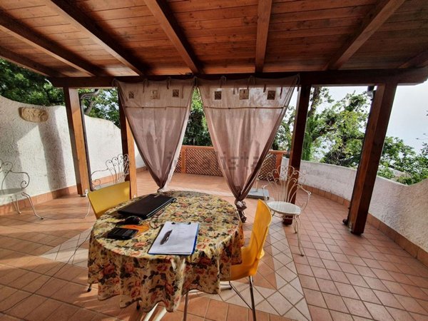 appartamento in vendita a Falconara Albanese