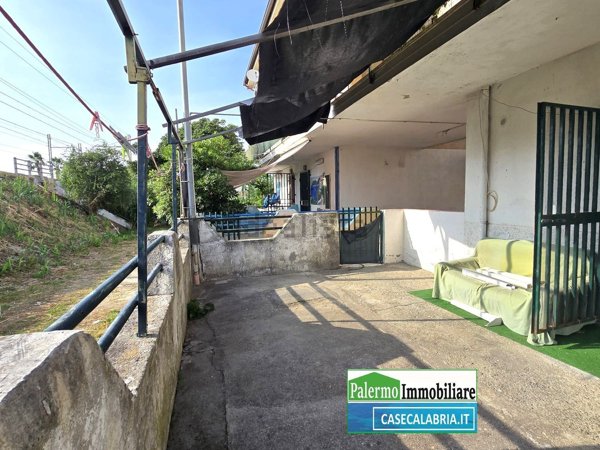 appartamento in vendita a Falconara Albanese