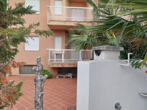 appartamento in vendita a Falconara Albanese