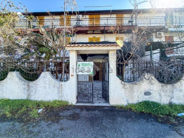 appartamento in vendita a Falconara Albanese