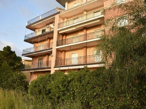 appartamento in vendita a Falconara Albanese