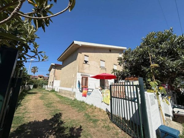 appartamento in vendita a Falconara Albanese