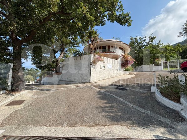 appartamento in vendita a Falconara Albanese