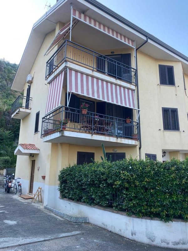appartamento in vendita a Fiumefreddo Bruzio