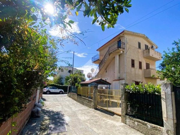 appartamento in vendita a Fiumefreddo Bruzio