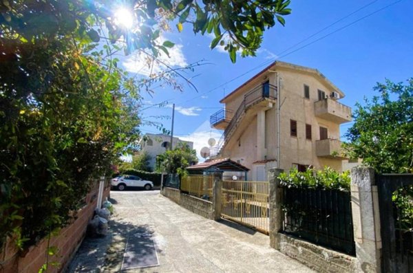 appartamento in vendita a Fiumefreddo Bruzio