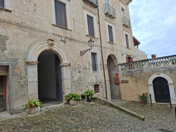 appartamento in vendita a Fiumefreddo Bruzio in zona Regio