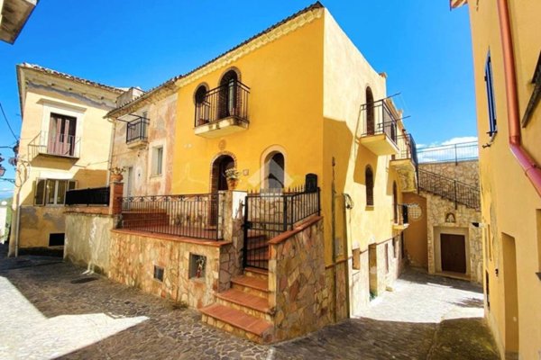 appartamento in vendita a Fiumefreddo Bruzio