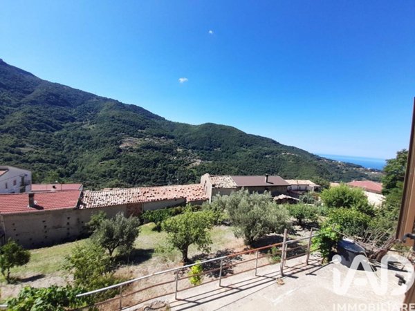 casa indipendente in vendita a Fiumefreddo Bruzio in zona San Biase