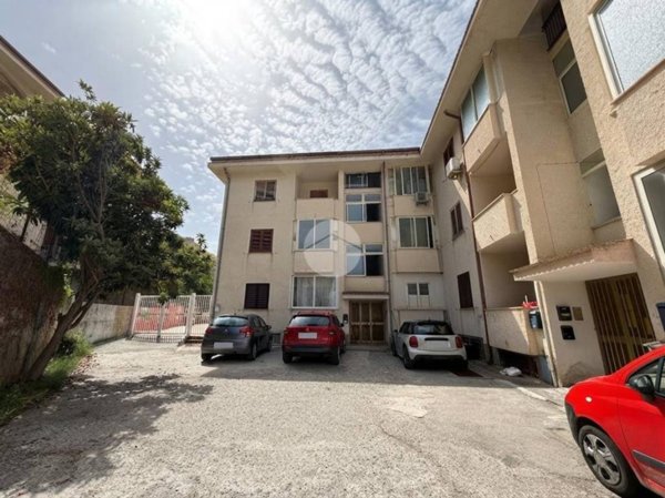appartamento in vendita a Fiumefreddo Bruzio in zona Regio