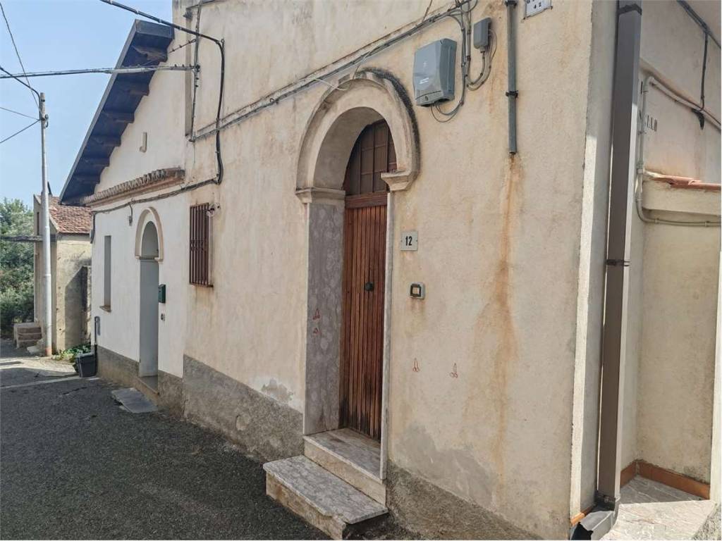 casa indipendente in vendita a Francavilla Marittima