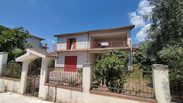 casa indipendente in vendita a Francavilla Marittima