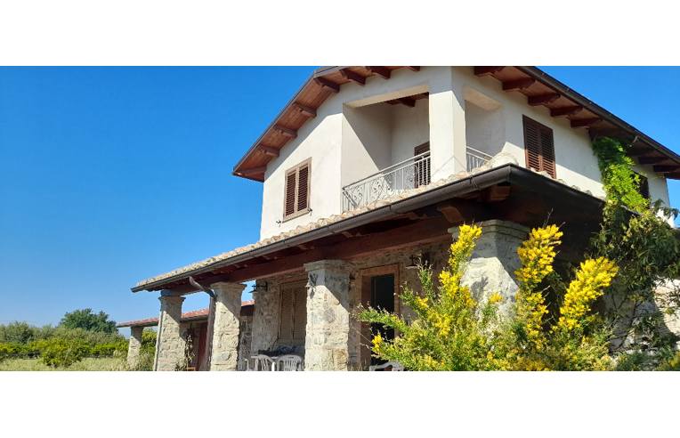 casa indipendente in vendita a Francavilla Marittima