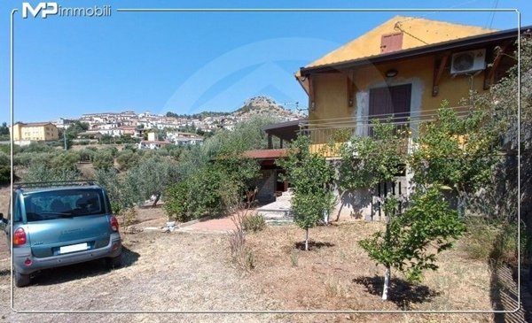 casa indipendente in vendita a Francavilla Marittima