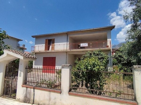 casa indipendente in vendita a Francavilla Marittima