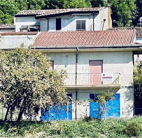 casa indipendente in vendita a Frascineto in zona Eianina