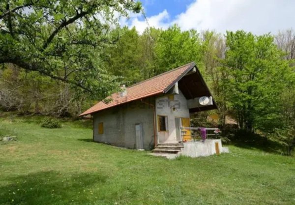 appartamento in vendita a Frascineto