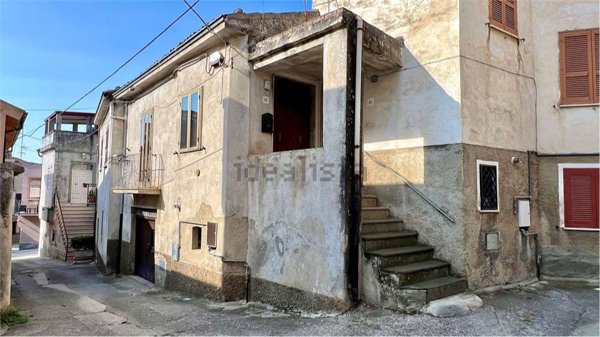 casa indipendente in vendita a Frascineto