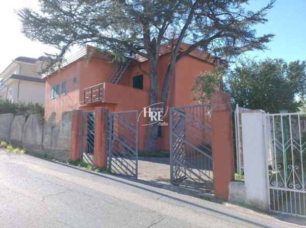 casa indipendente in vendita a Fuscaldo in zona Sant'Antonio