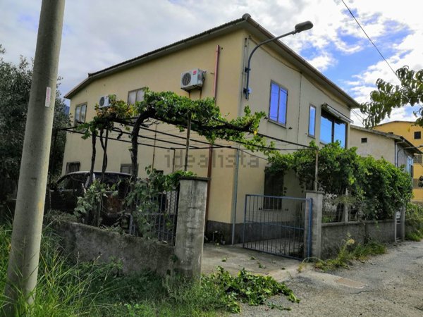 casa indipendente in vendita a Fuscaldo