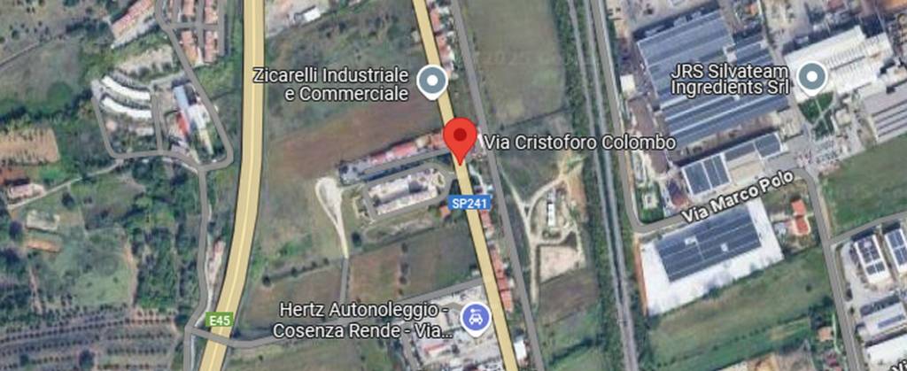 locale commerciale in vendita a Fuscaldo