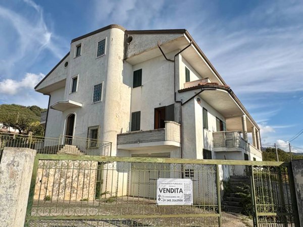 casa indipendente in vendita a Fuscaldo in zona Scarcelli
