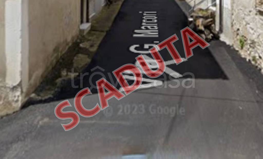 locale commerciale in vendita a Fuscaldo