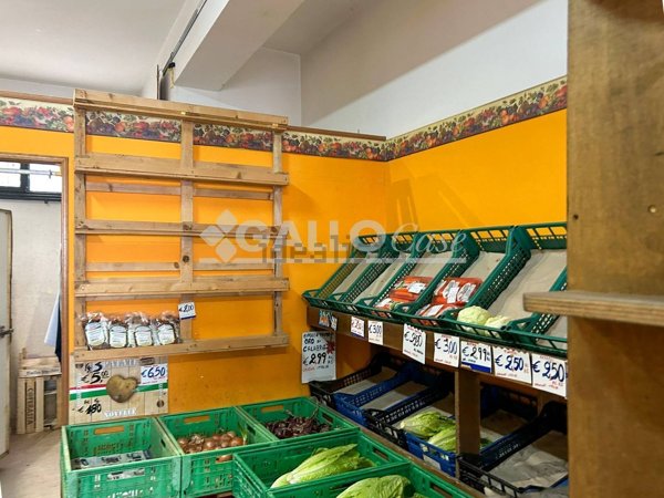 locale commerciale in vendita a Fuscaldo