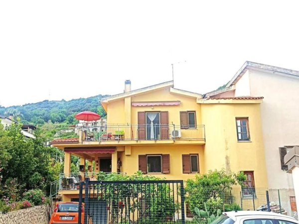 casa indipendente in vendita a Fuscaldo in zona Pesco