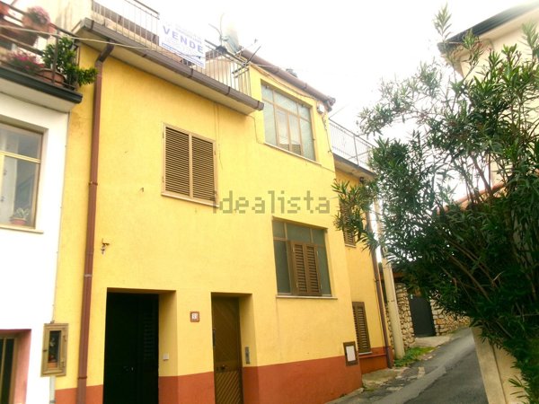 casa indipendente in vendita a Fuscaldo