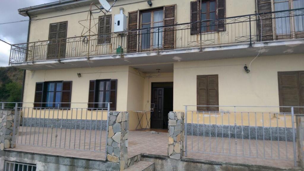 casa indipendente in vendita a Fuscaldo