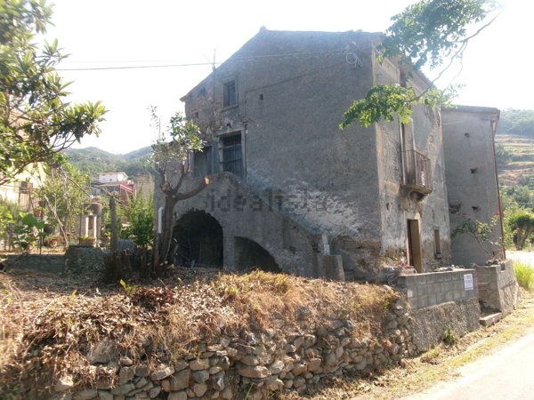 casa indipendente in vendita a Fuscaldo in zona Cariglio