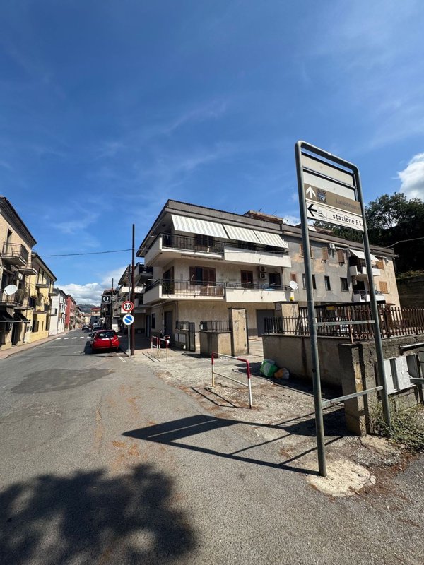 locale di sgombero in vendita a Fuscaldo in zona Scarcelli