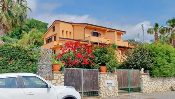 casa indipendente in vendita a Fuscaldo in zona Scarcelli