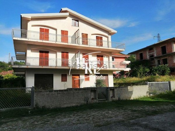 casa indipendente in vendita a Guardia Piemontese