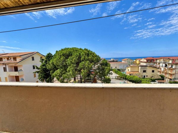 appartamento in vendita a Guardia Piemontese in zona Marina