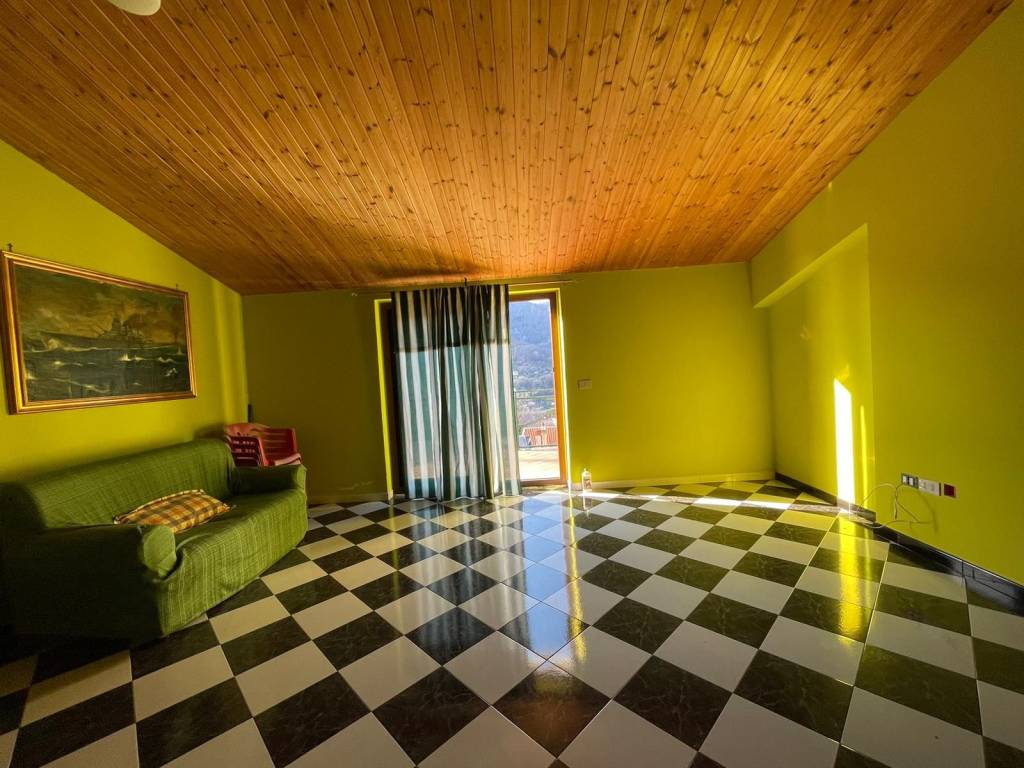 casa indipendente in vendita a Lago
