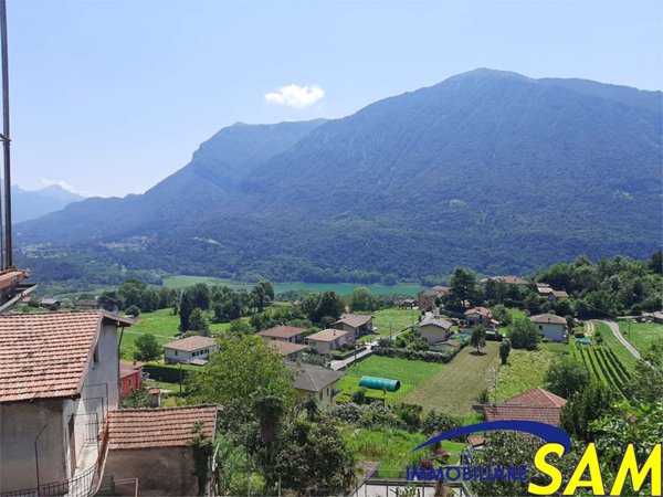 casa indipendente in vendita a Lago