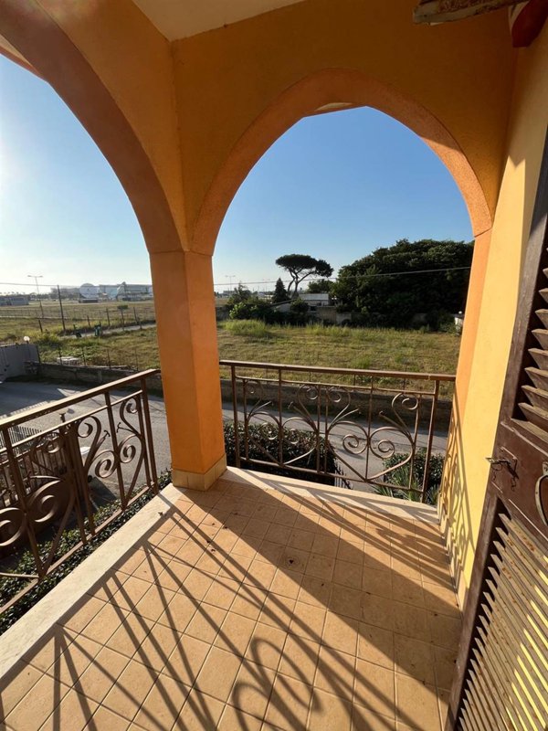 casa indipendente in vendita a Lago