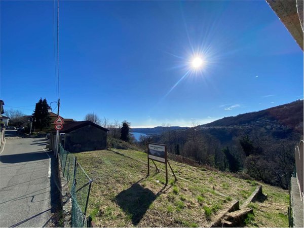 villa in vendita a Lago