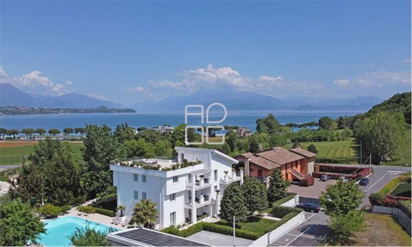 attico in vendita a Lago