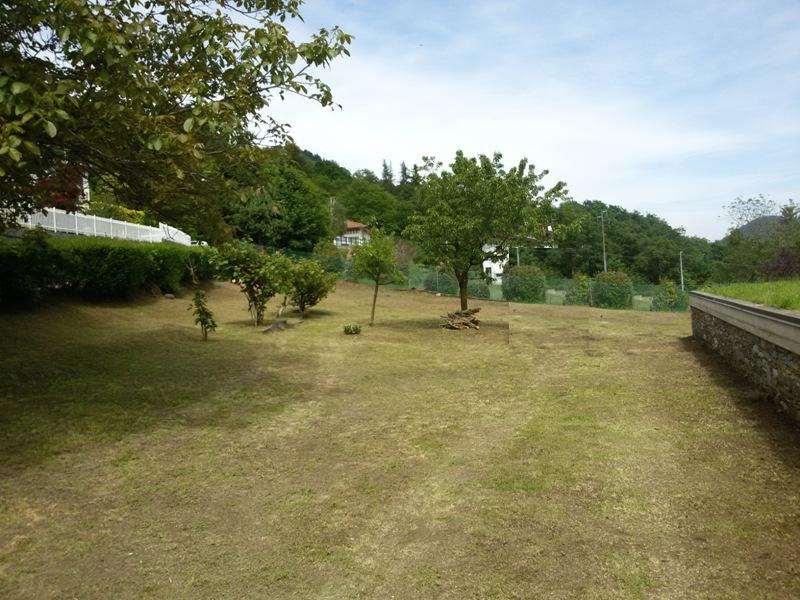 terreno edificabile in vendita a Lago