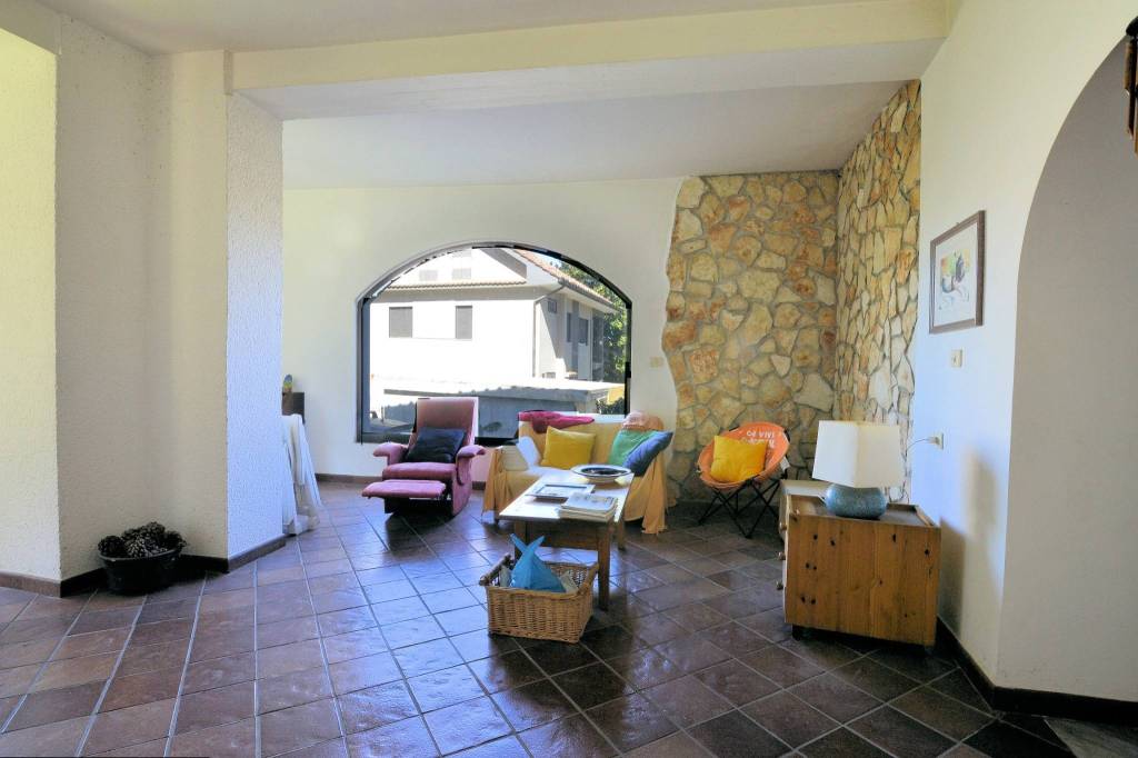 casa indipendente in vendita a Lago