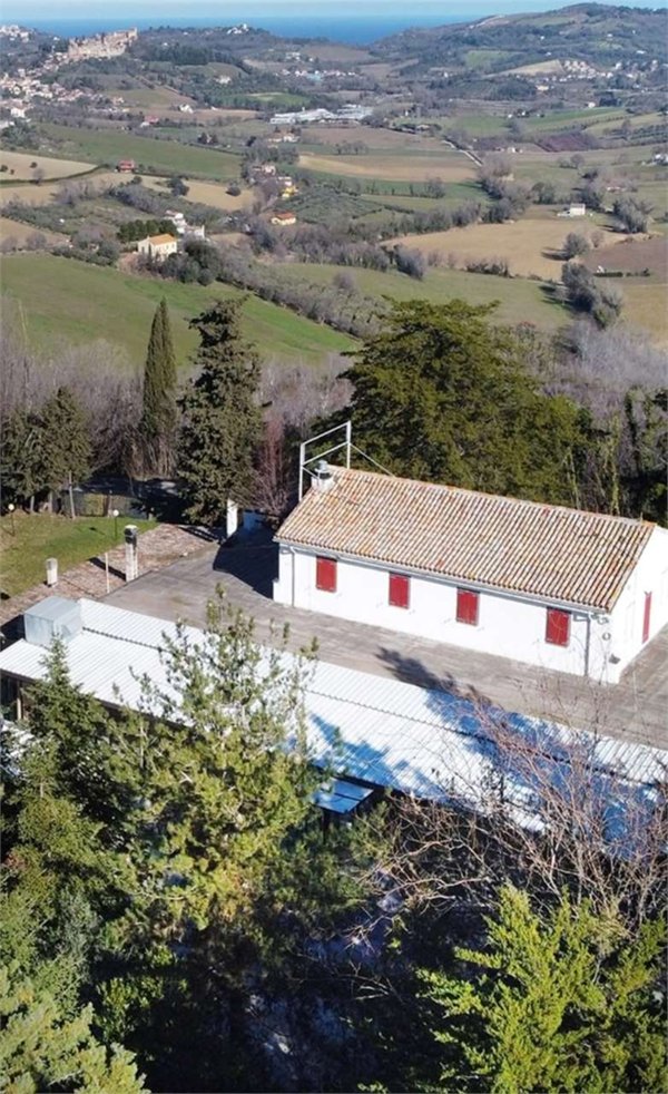 casa indipendente in vendita a Lago