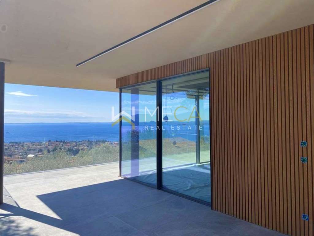 casa indipendente in vendita a Lago